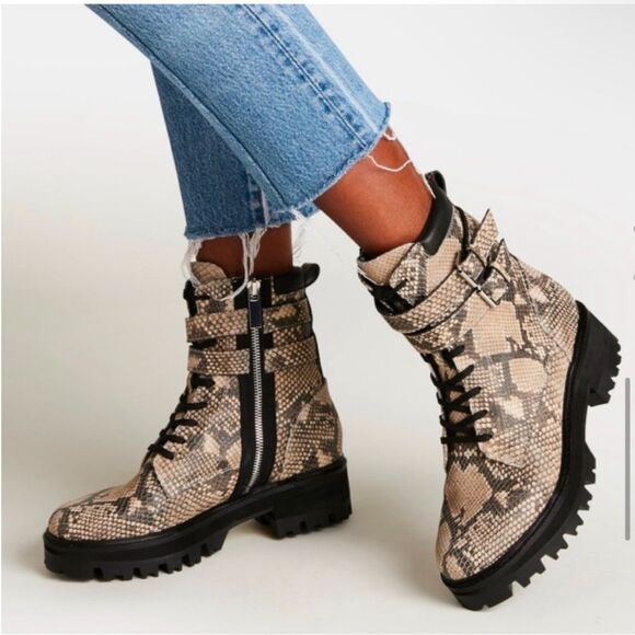DOLCE VITA | Paline Leather Snakeskin Print Combat Style Boots Women’s Size 8.5 - Picture 1 of 15
